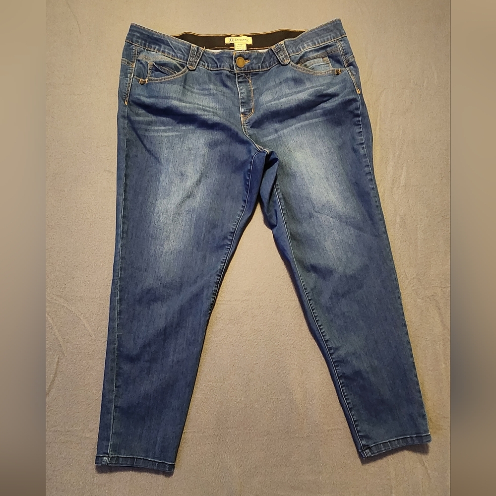 Democracy Size 22W Blue